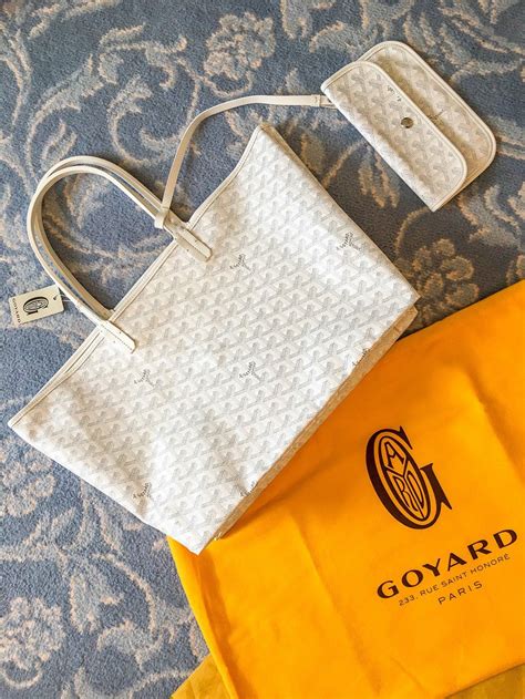 goyard outlet paris|where to buy goyard tote.